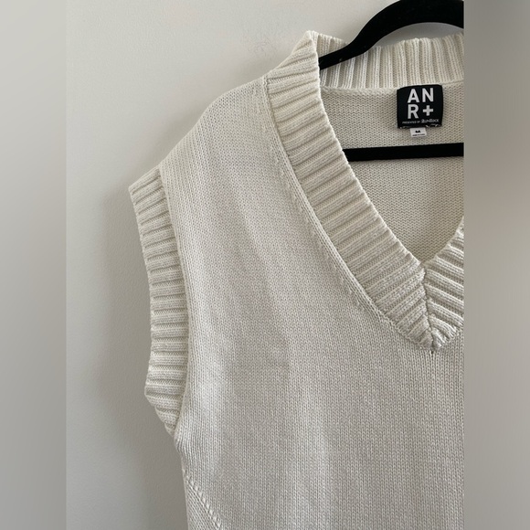 Alp N Rock Off White Patrice V-Neck Sweater Vest Size M - Picture 4 of 8